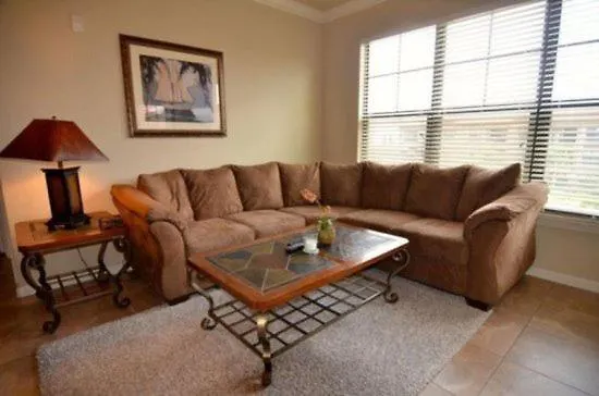 Spacious 3 Bed 3 Bath Condo In Bella Piazza Resort Davenport